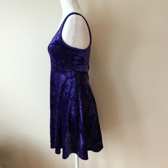 COPY - PACSUN Nollie crushed velvet babydoll dress - Picture 5 of 8